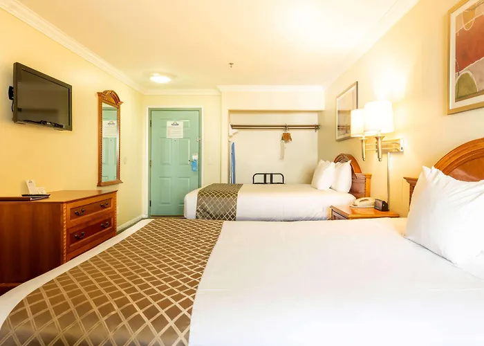 Days Inn By Wyndham Santa Monica