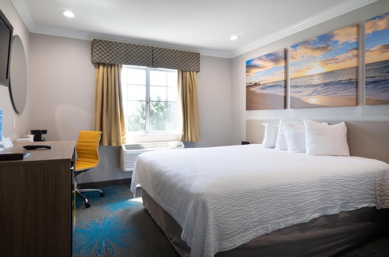 Days By Wyndham Hotel 3*