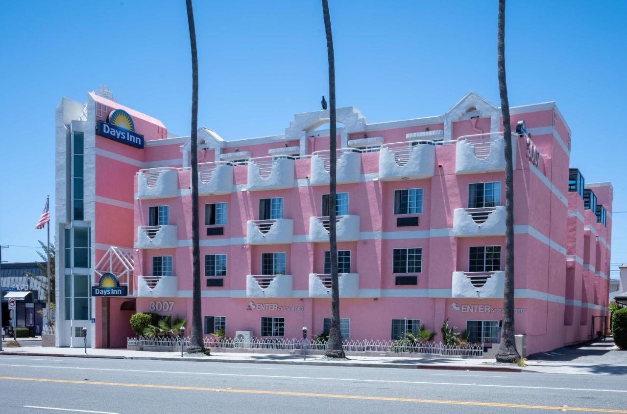 Days By Wyndham Hotel 3*