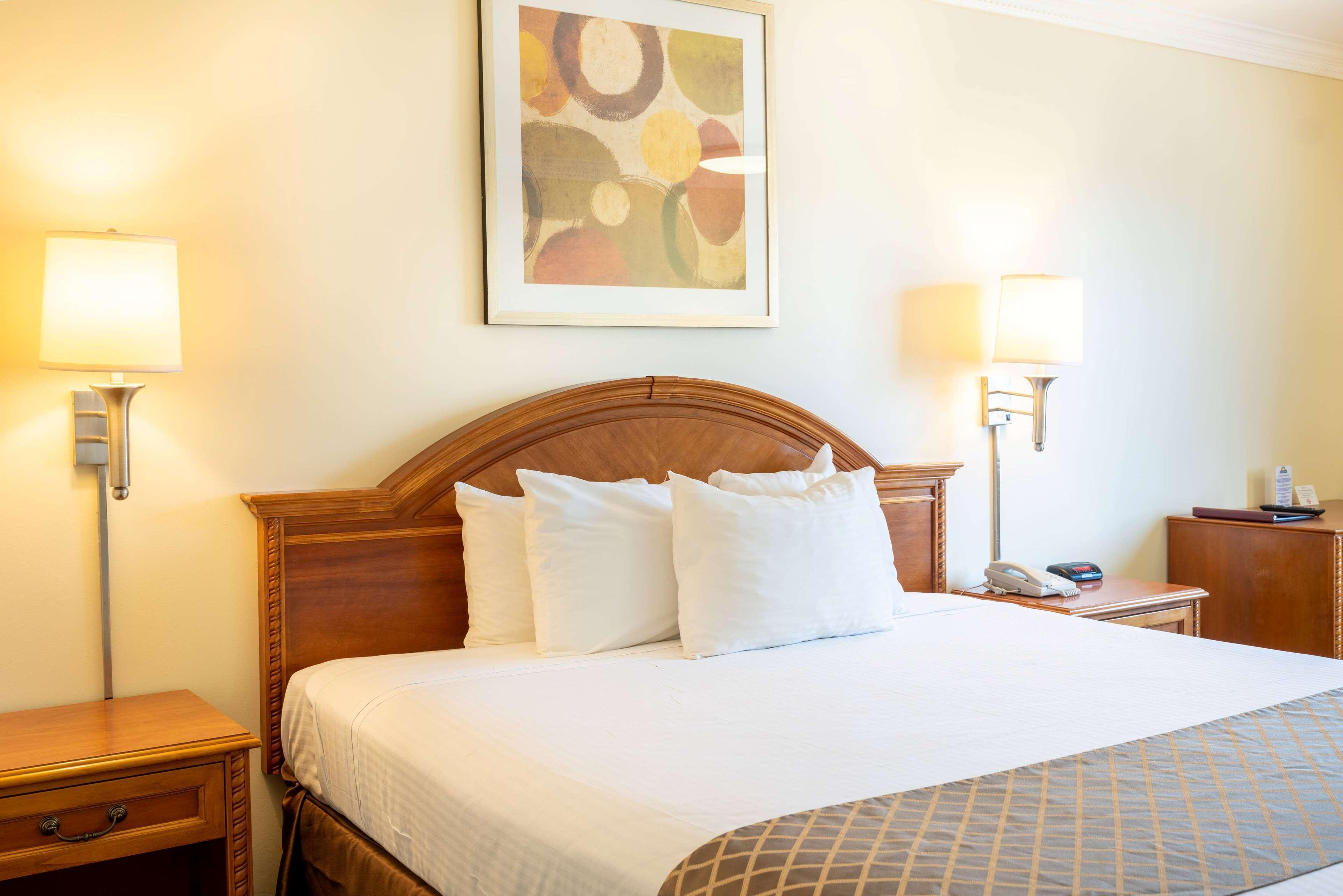 Days By Wyndham Hotel 3*