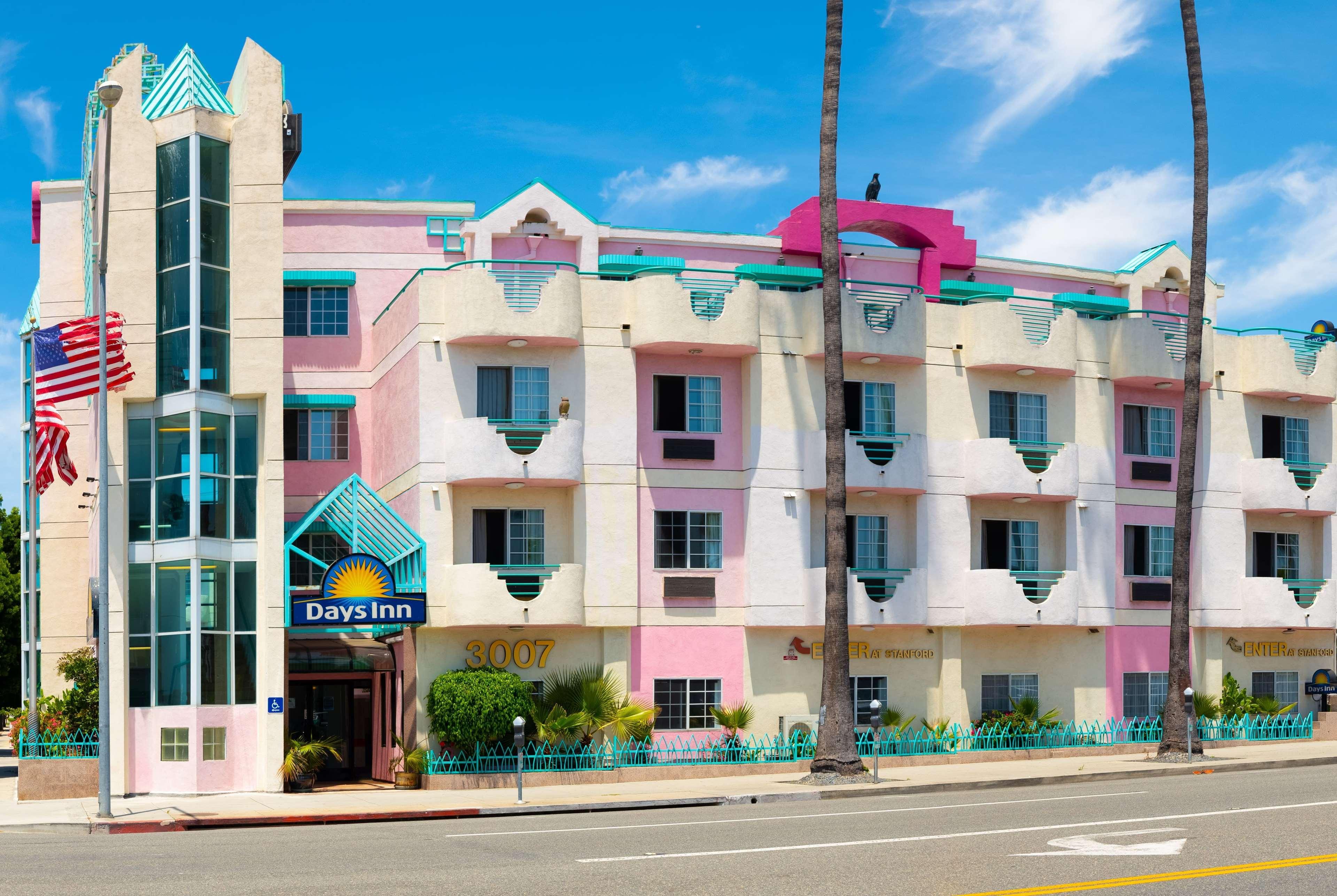 Days By Wyndham Hotel 3*