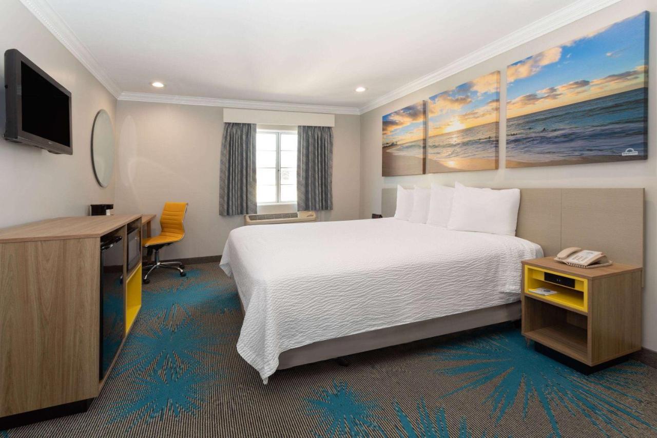 Days By Wyndham Hotel Santa Monica